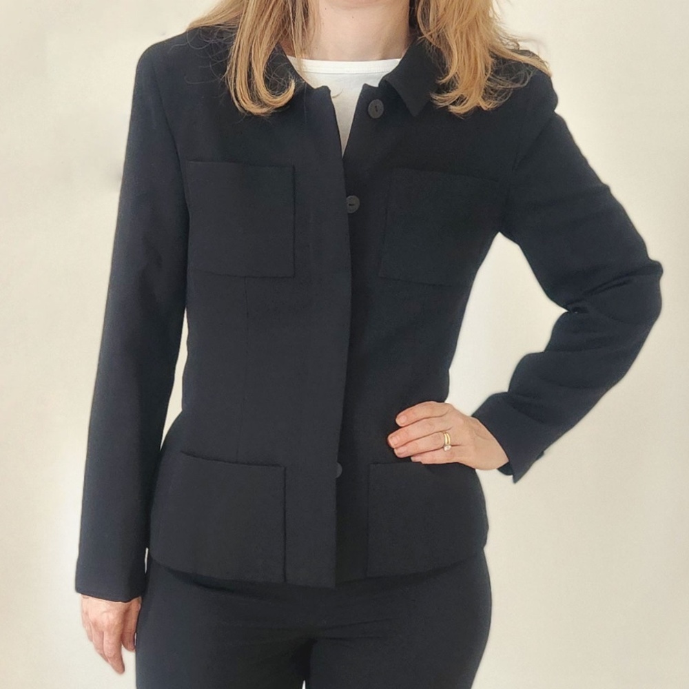 CHANEL Black Vintage Wool Suit with Jacket & Pants lined with Silk  -Size 36/US6
